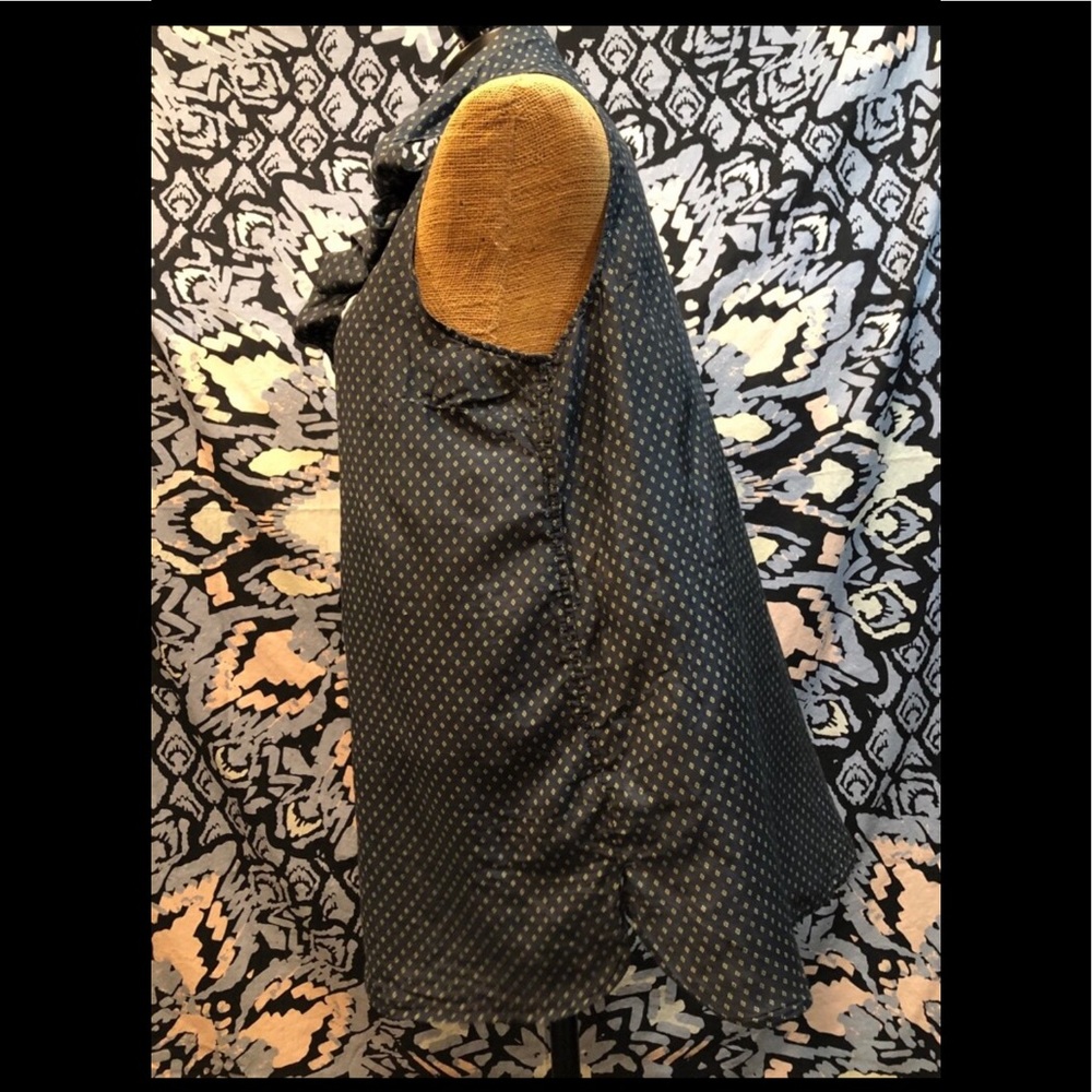 Gap - Picture 4 of 5